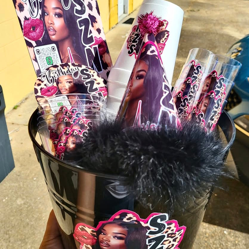 BADDIE BUCKET SET